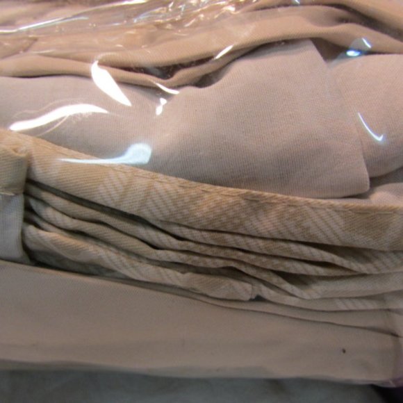 North Shore Living Rosemarie Taupe Queen Sheet Set - Picture 3 of 5